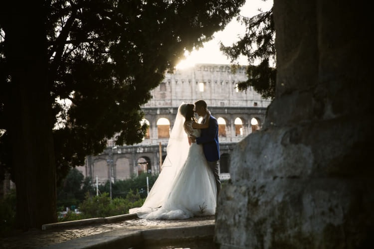 Wedding in Rome Colosseum