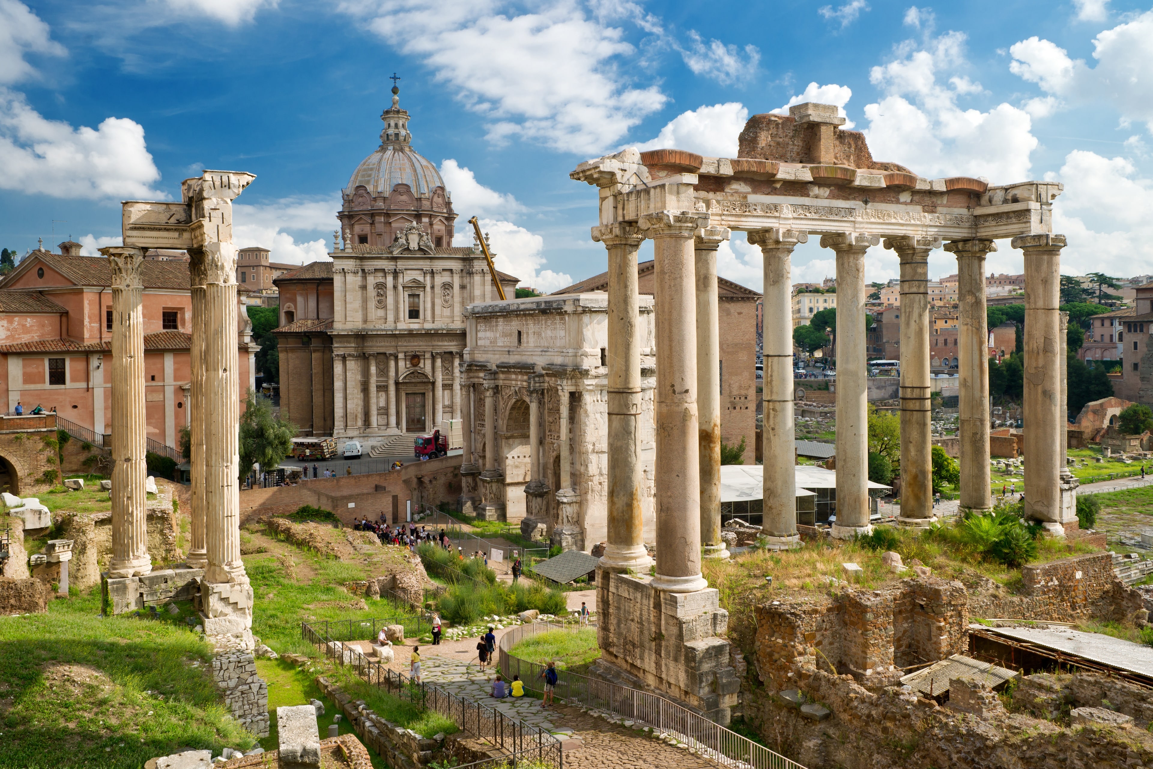 walking-tour-of-ancient-rome image