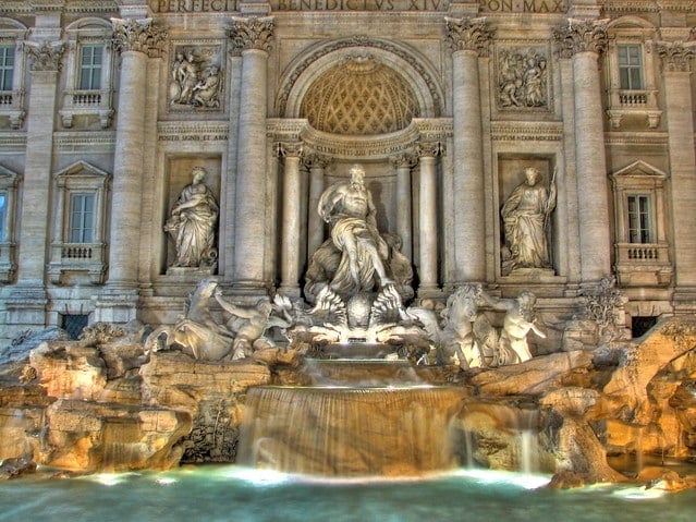 Fontana di Trevi at night
