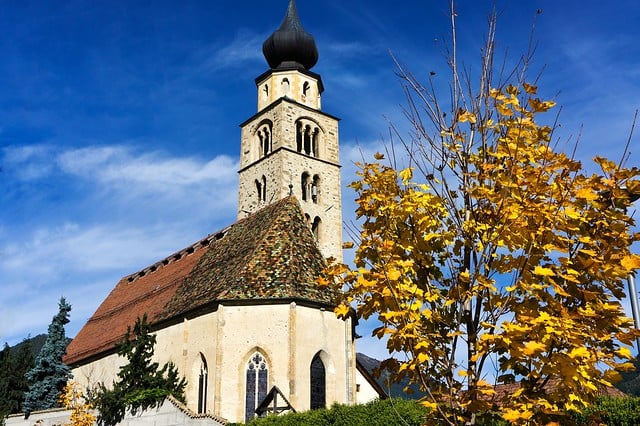 5 Nativity Scene-like villages in Italy ideal for Christmas Holidays - Glorenza