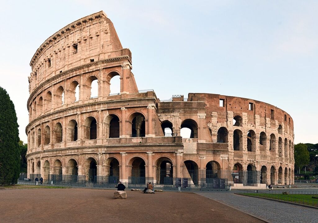 What happened to the marbles that decorated the Colosseum? Italy Rome
